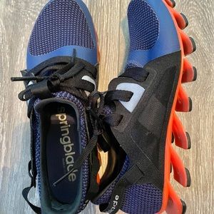 Addis’s springblade ladie tennis shoe size 9.5